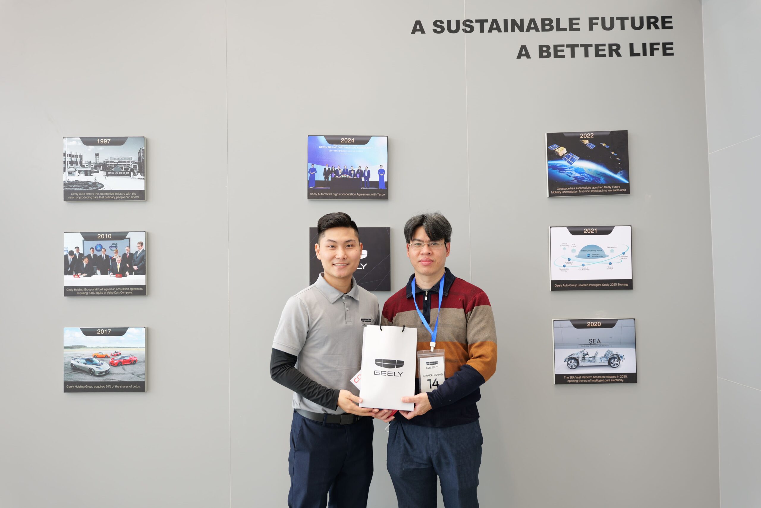 Những món quà độc quyền Geely Nha Trang tri ân khách hàng 