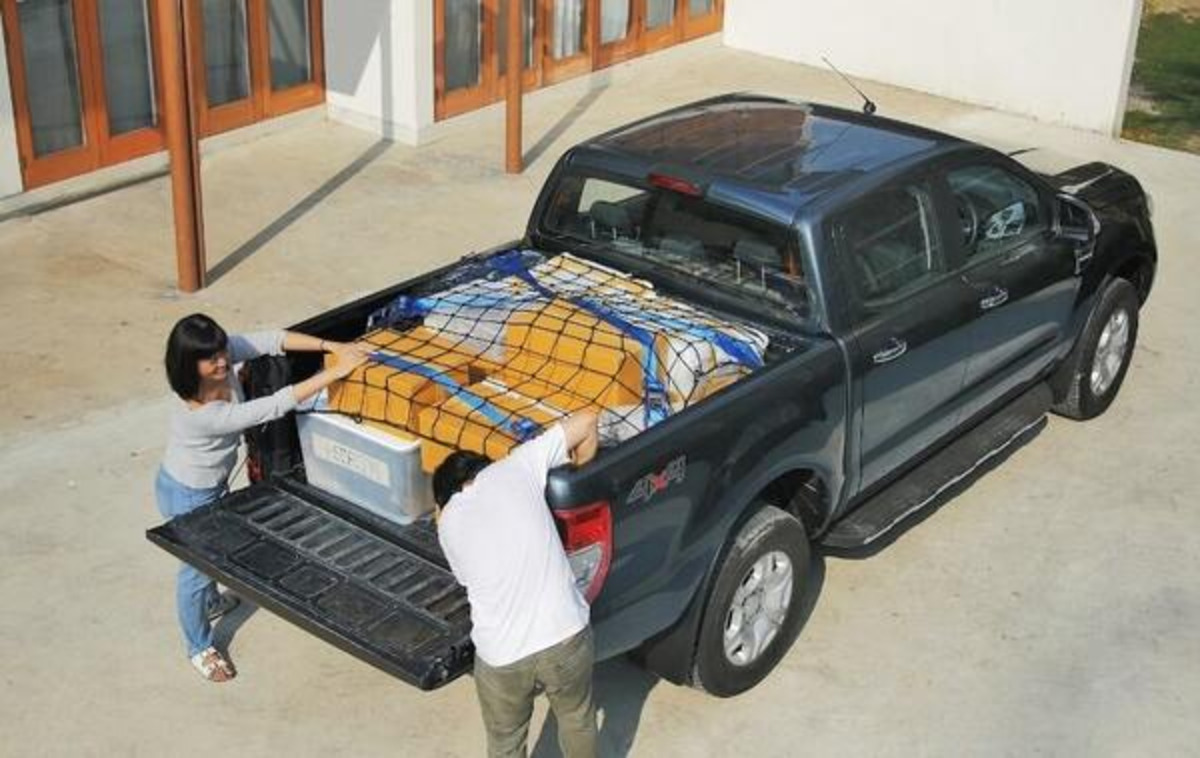 Hoán cải xe bán tải là việc thay đổi kết cấu, hình dáng hoặc tính năng kỹ thuật